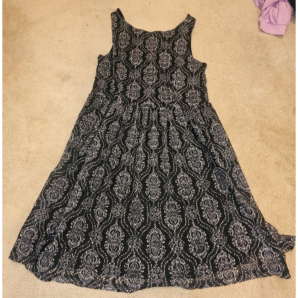 Xhilaration Black and White Patterned Dress